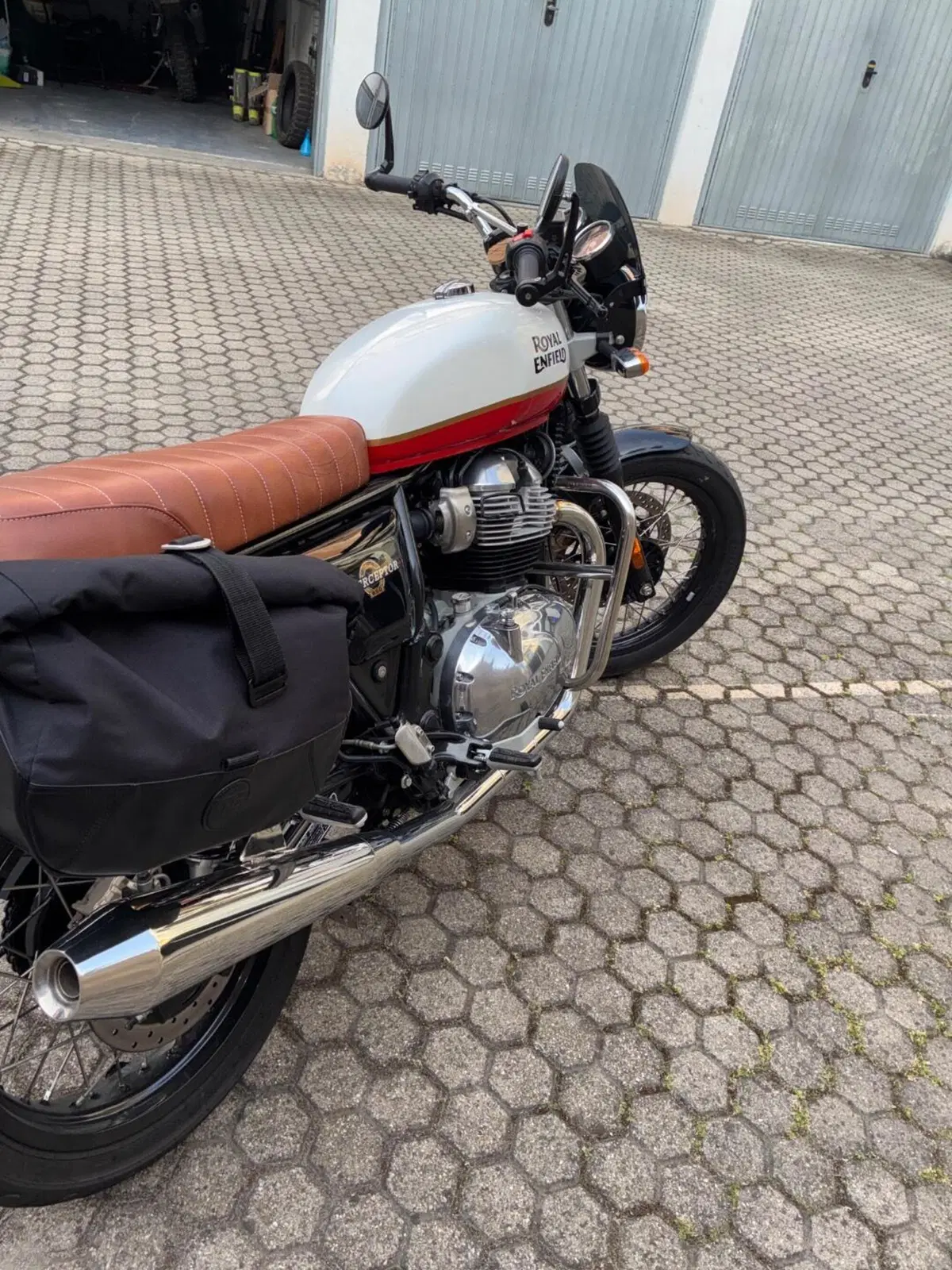 Royal Enfield Interceptor 650 (2021 - 26) (5)