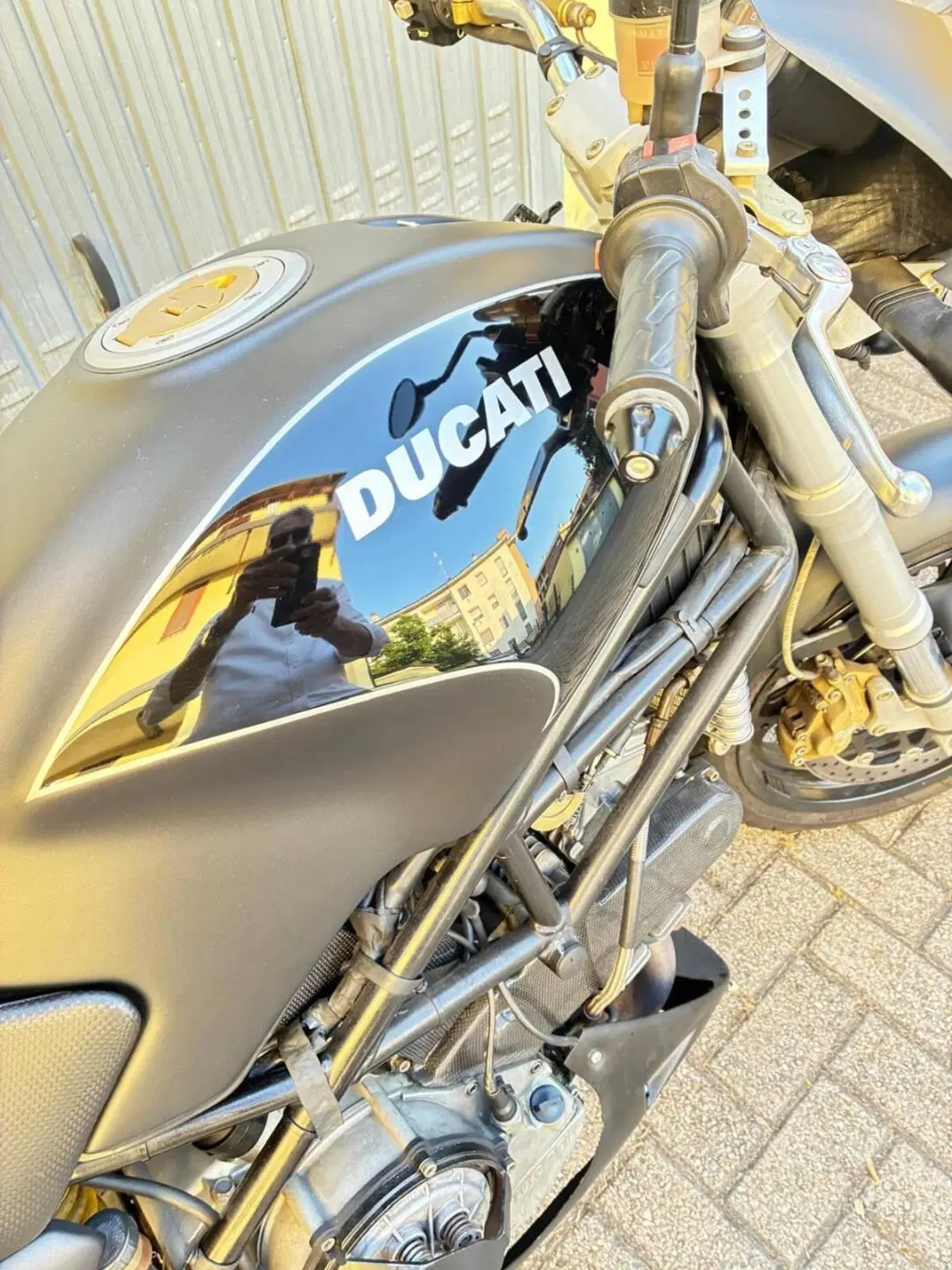 Ducati Monster 900 City I.E. (1999 - 02) (5)