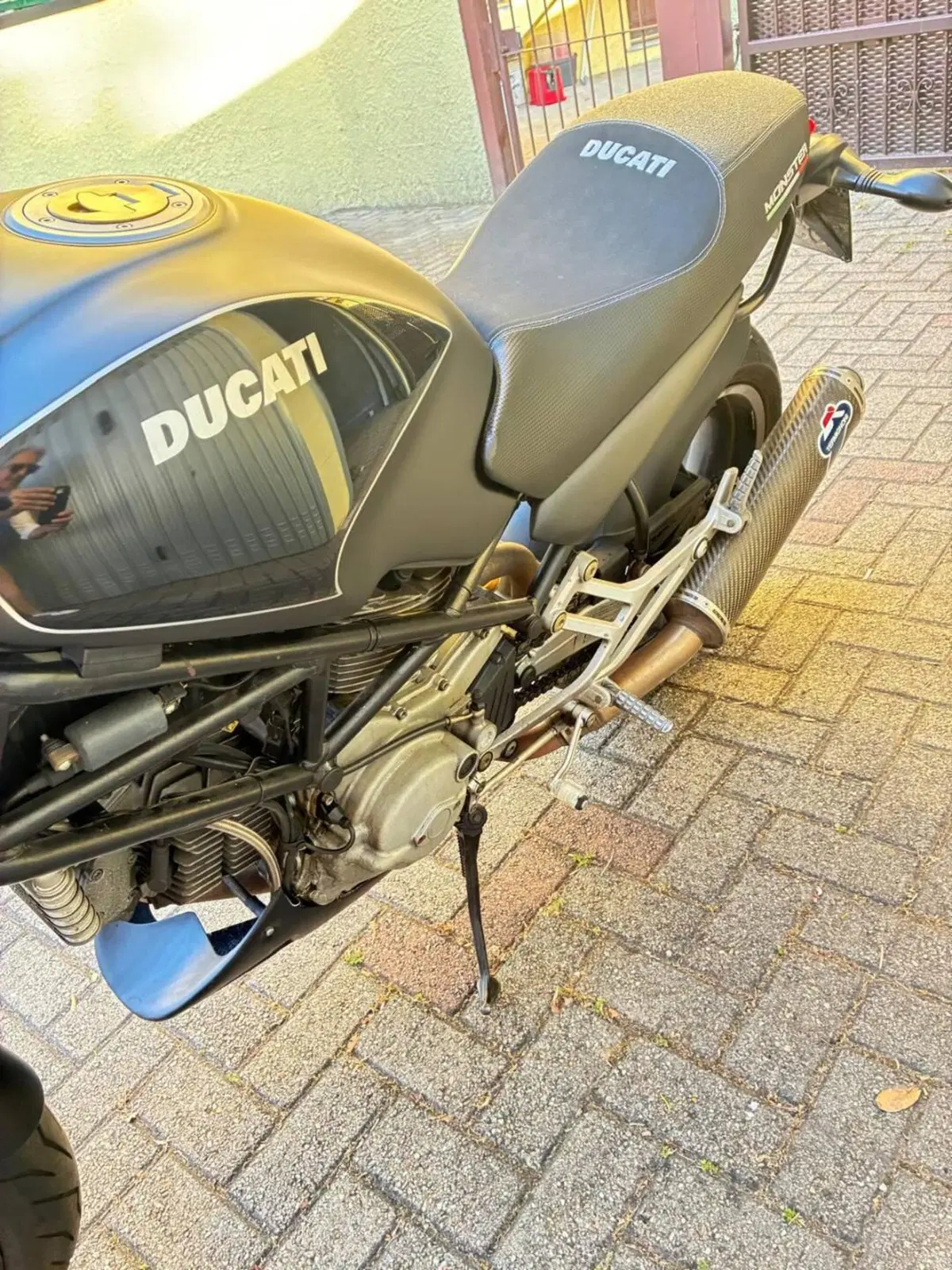 Ducati Monster 900 City I.E. (1999 - 02) (10)