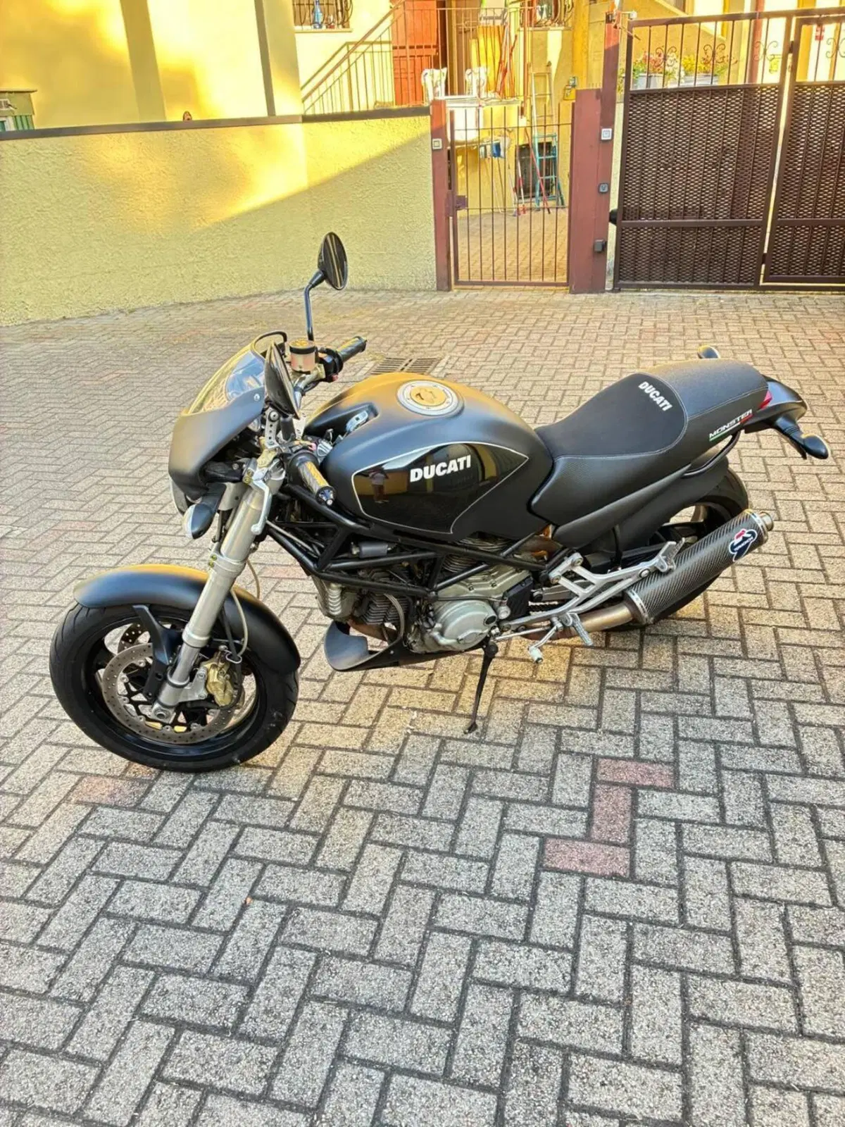 Ducati Monster 900 City I.E. (1999 - 02) (17)
