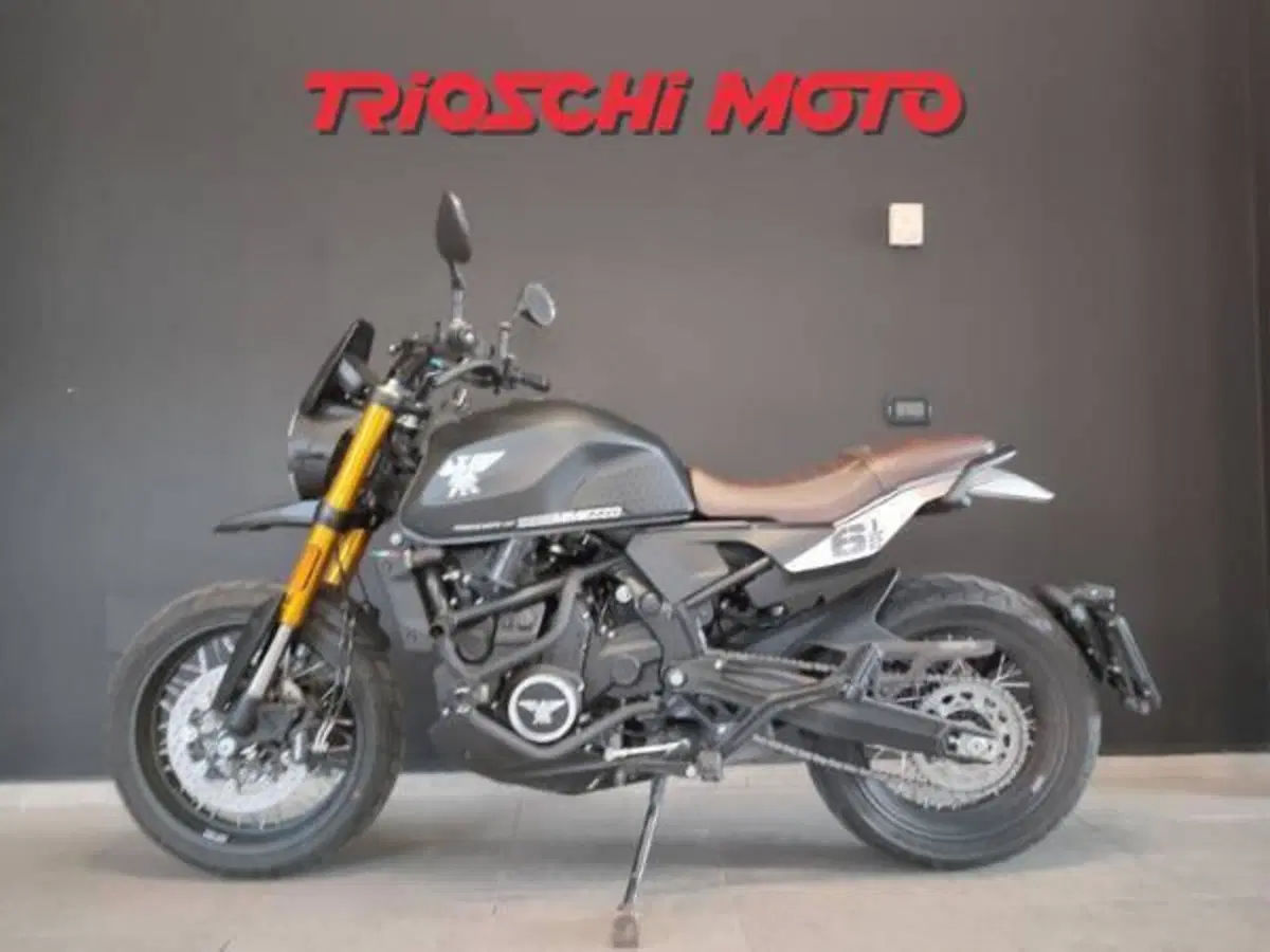 Moto Morini SEIEMMEZZO SCR (2022 - 26) (2)
