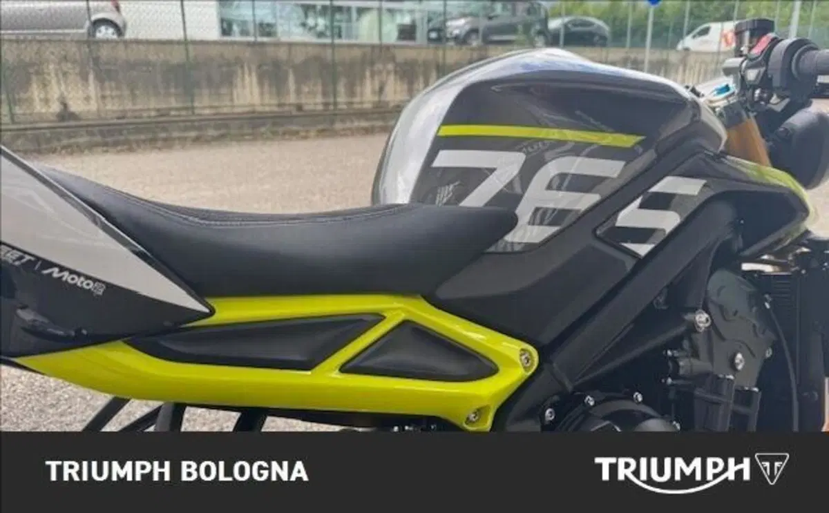 Triumph Street Triple 765 Moto2 (2026) (12)