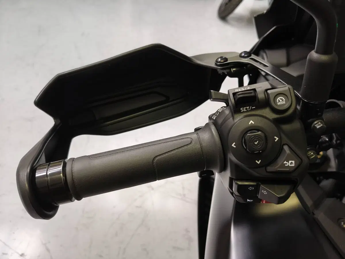Yamaha Tracer 9 GT Y-AMT (2025 - 26) (17)