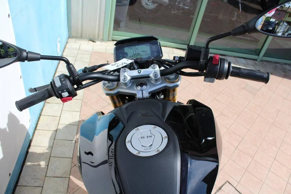 Bmw G 310 R (2021 - 25) (10)