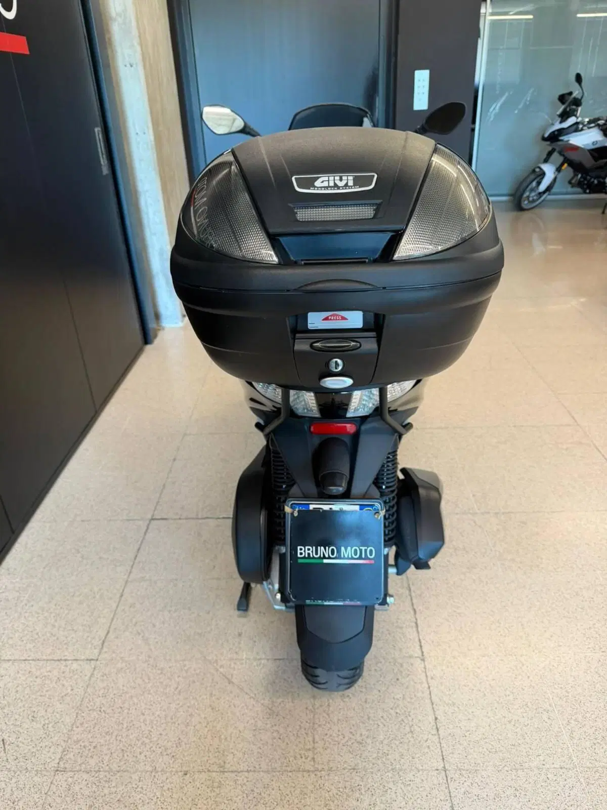 Piaggio Mp3 300 ie Yourban LT (2011 - 16) (3)