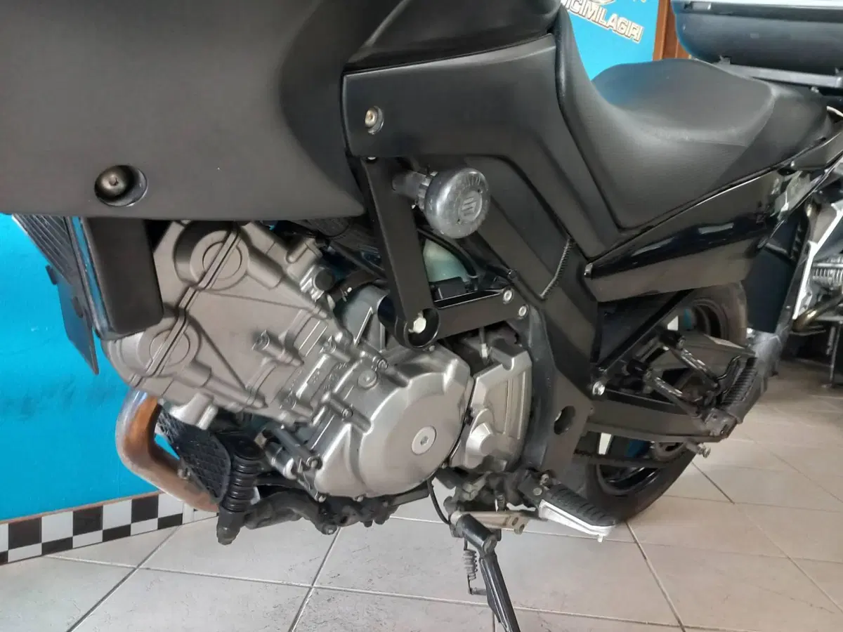 Suzuki V-Strom 650DL (2004 - 06) (10)
