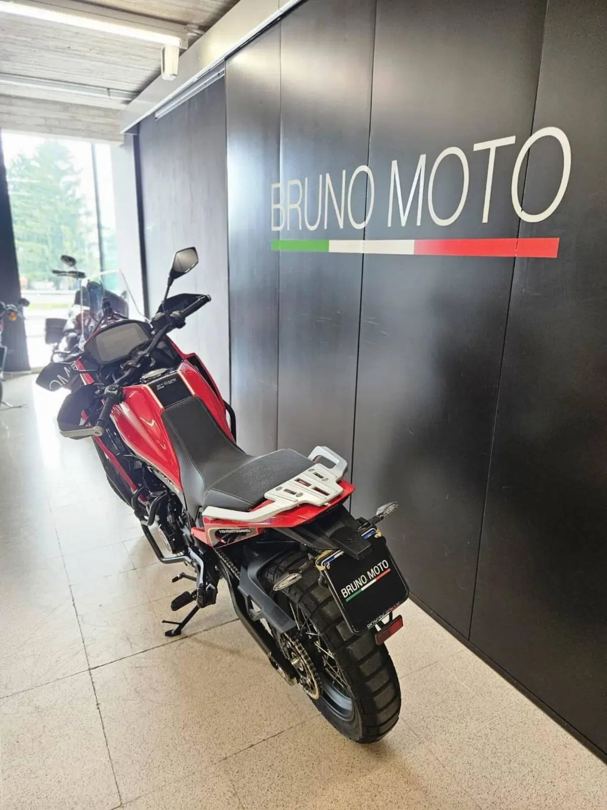 Moto Morini X-Cape 650 (2021 - 26) (3)