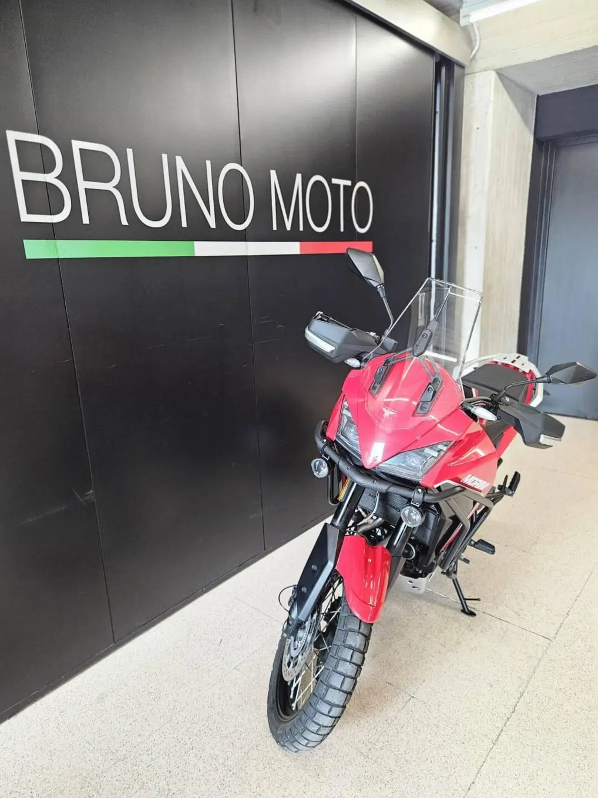 Moto Morini X-Cape 650 (2021 - 26) (6)