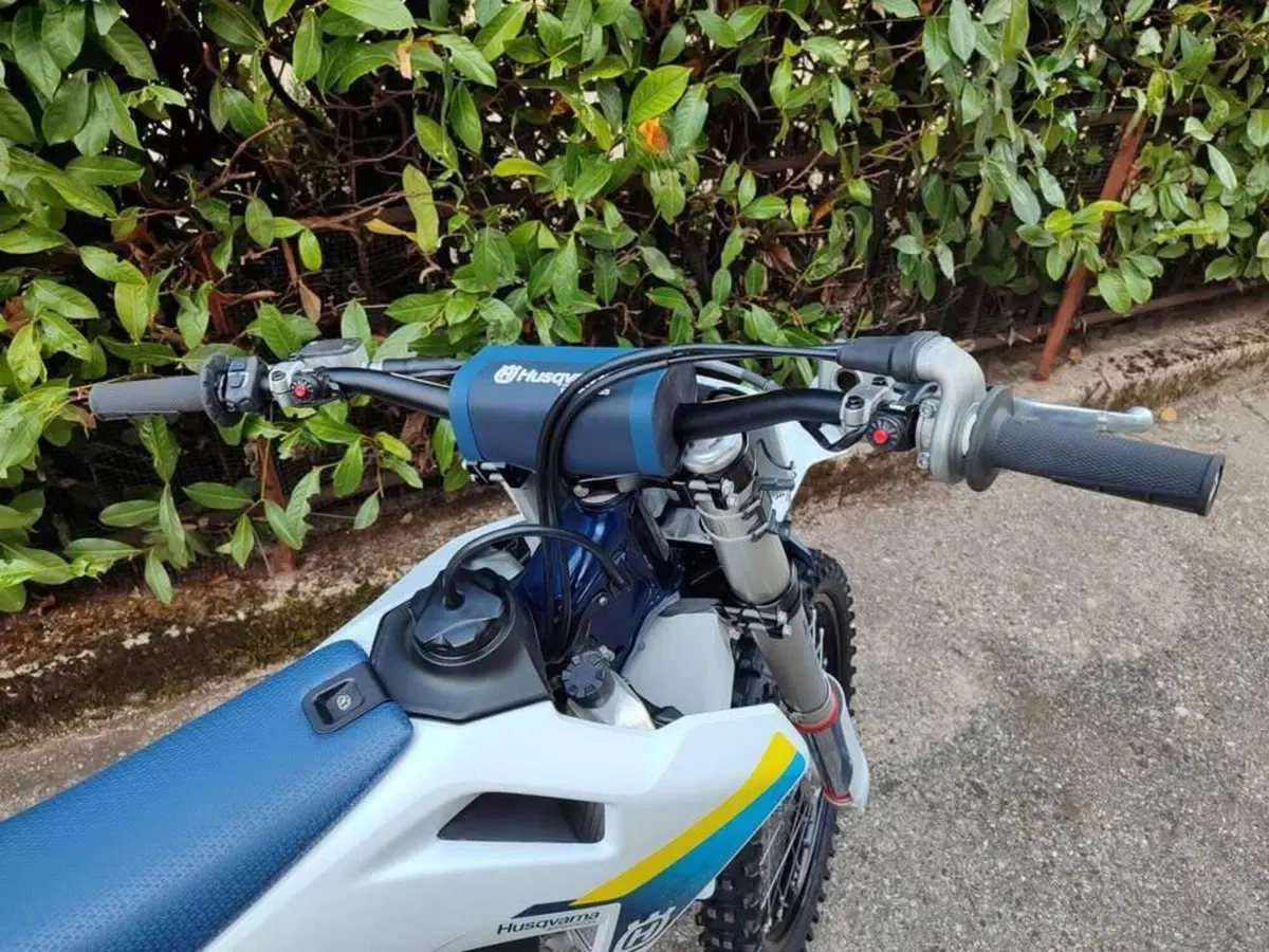 Husqvarna FC 450 (2025) (7)