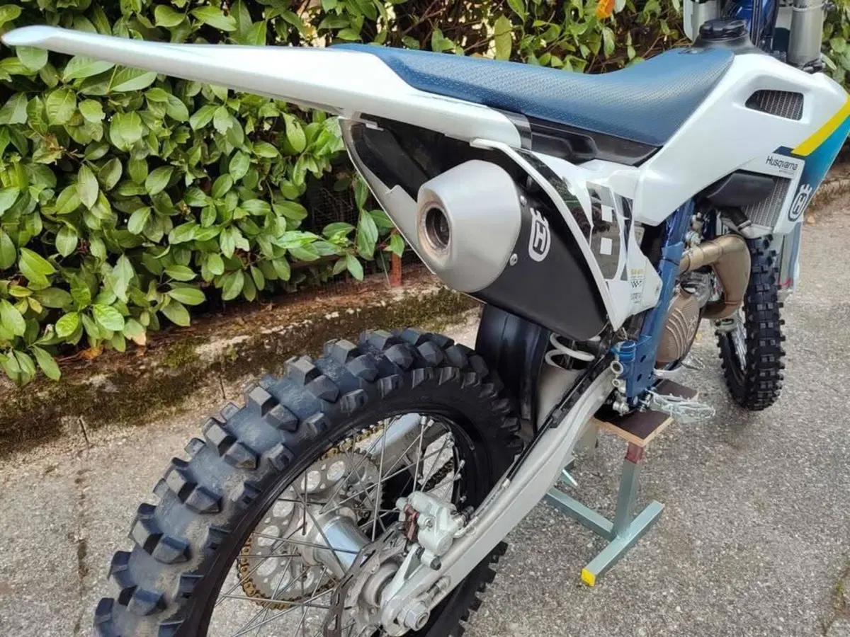 Husqvarna FC 450 (2025) (8)