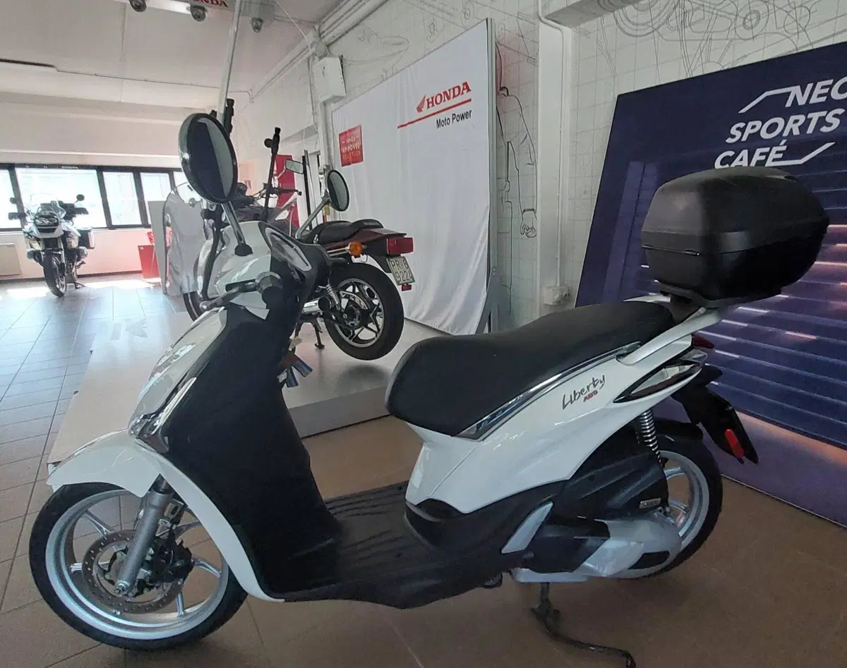 Piaggio Liberty 150 ABS (2017 - 20) (3)