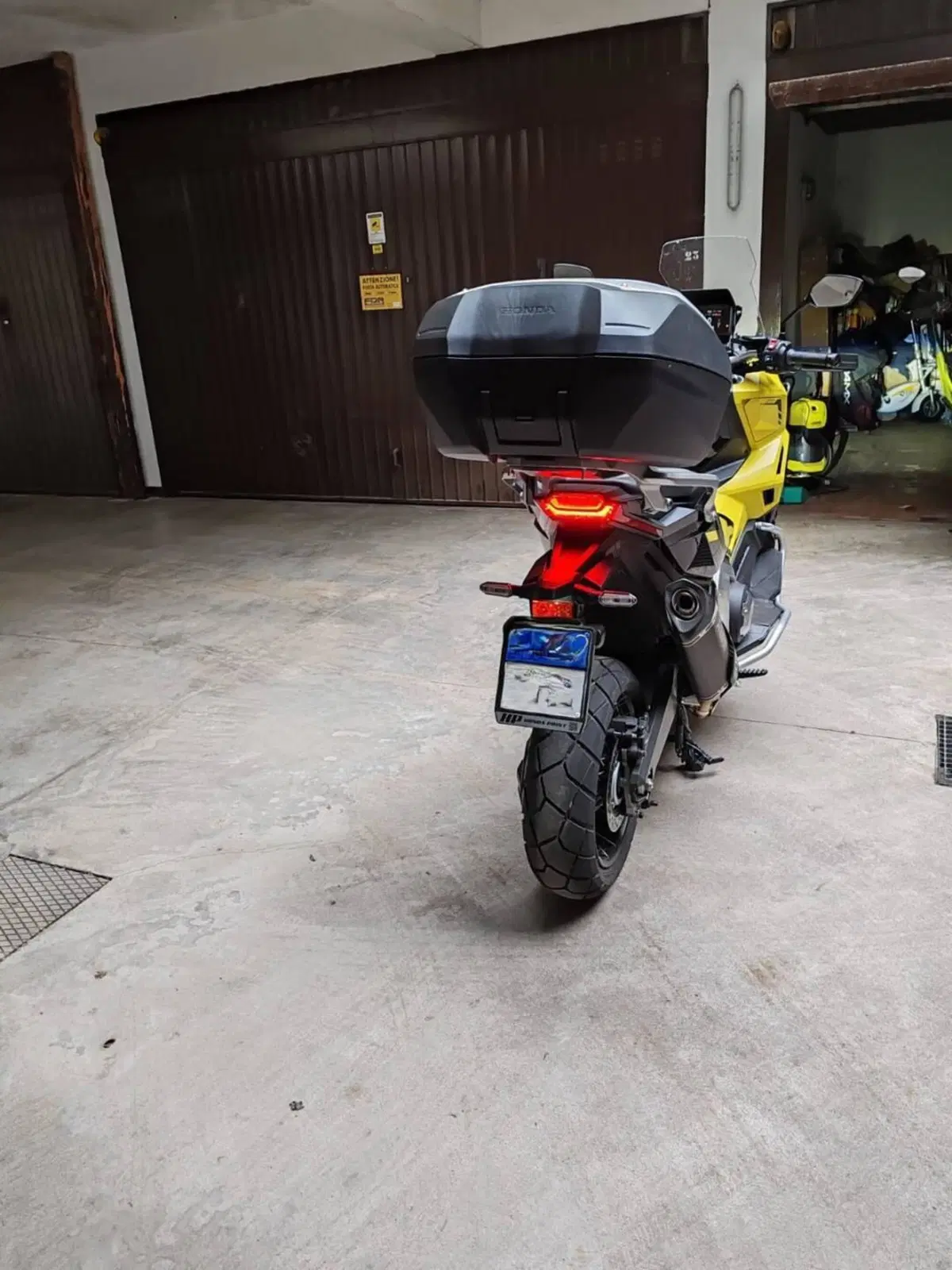 Honda X-ADV 750 Adventure (2025 - 26) (4)