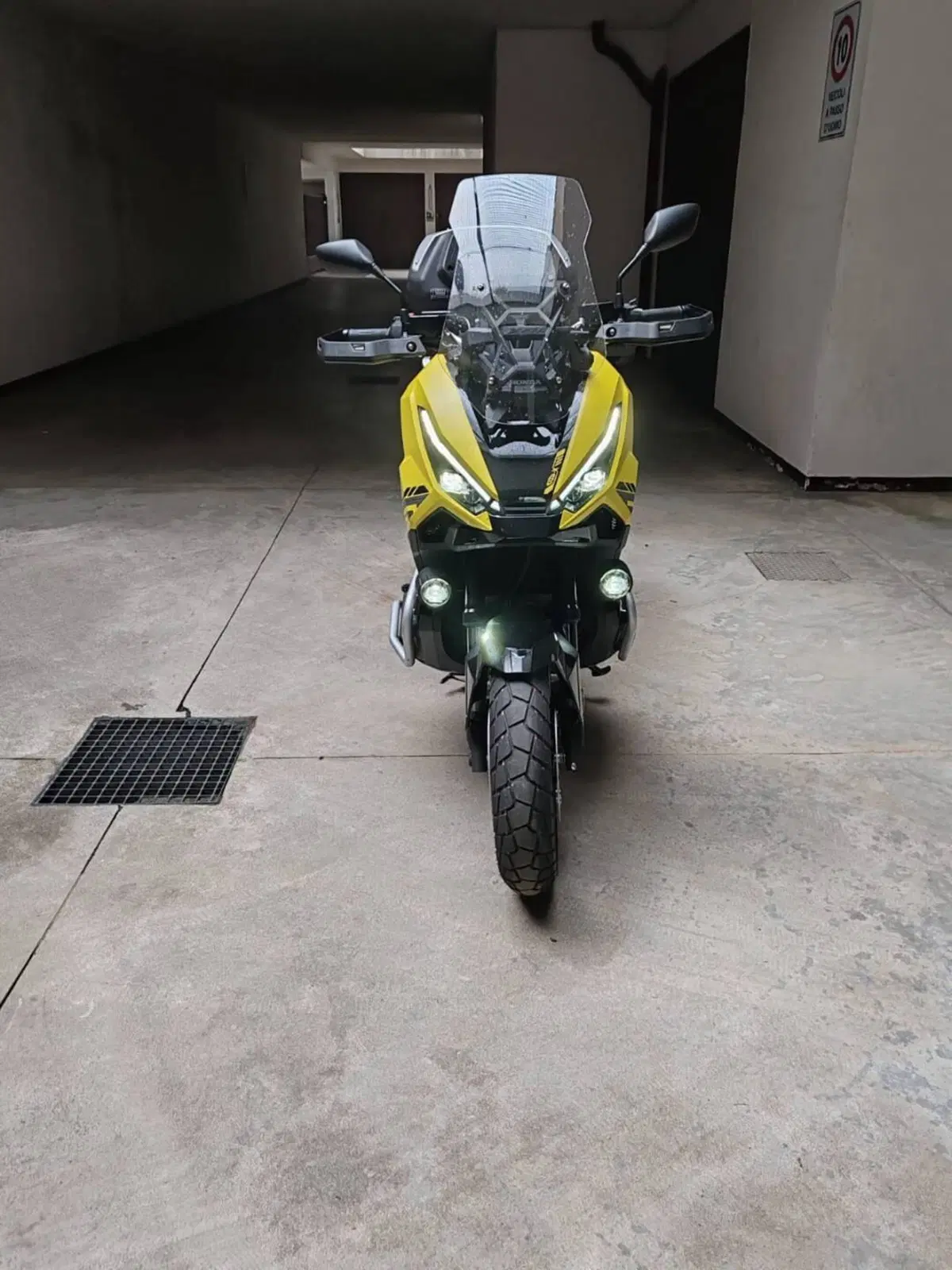 Honda X-ADV 750 Adventure (2025 - 26) (10)