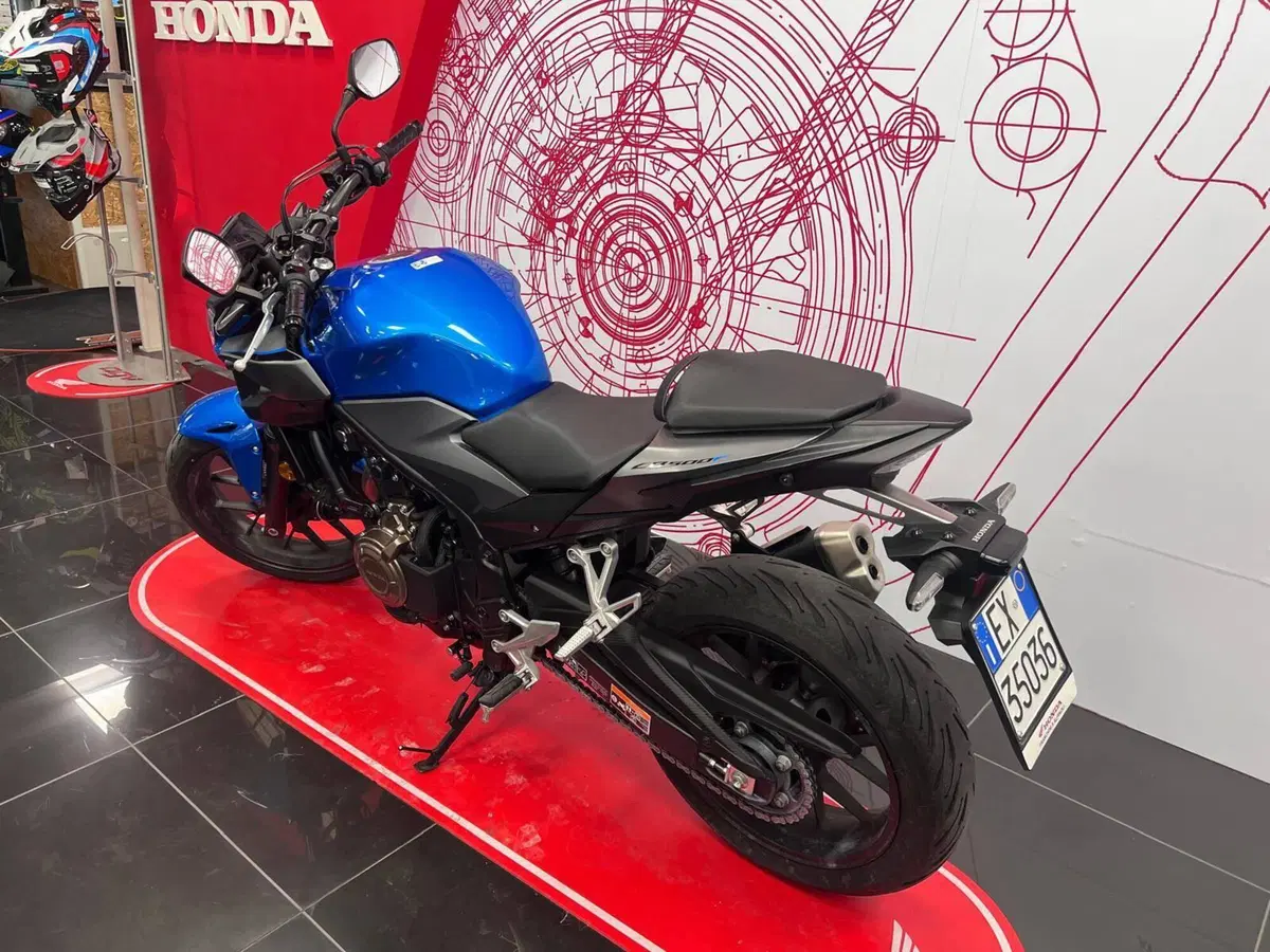 Honda CB 500 F (2021) (8)