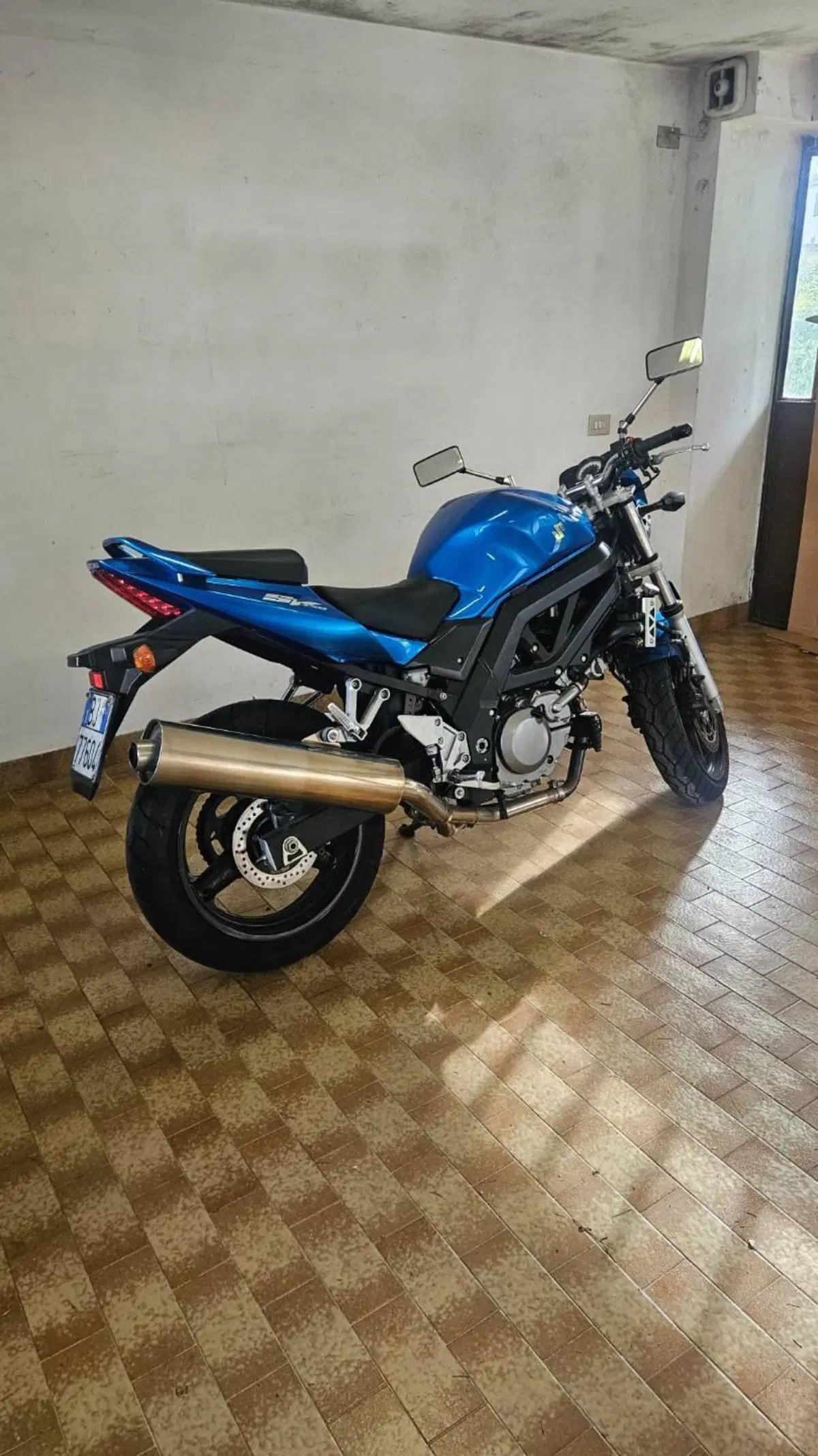 Suzuki SV 650 (2006 - 11) (2)