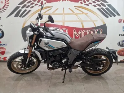 CFMOTO 700CL-X Heritage (2021 - 26) usata