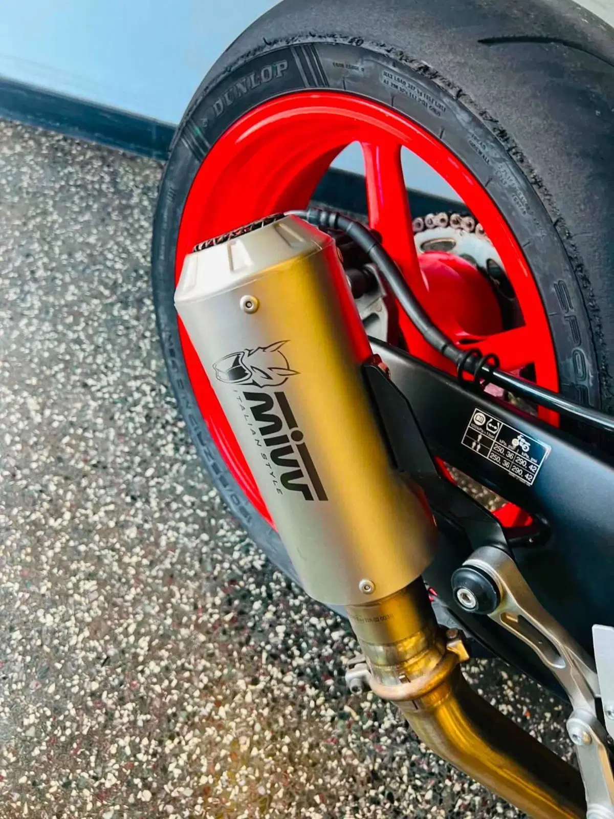 Yamaha MT-10 (2017 - 20) (9)