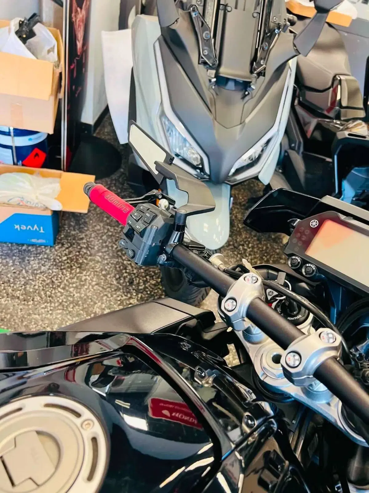 Yamaha MT-10 (2017 - 20) (15)