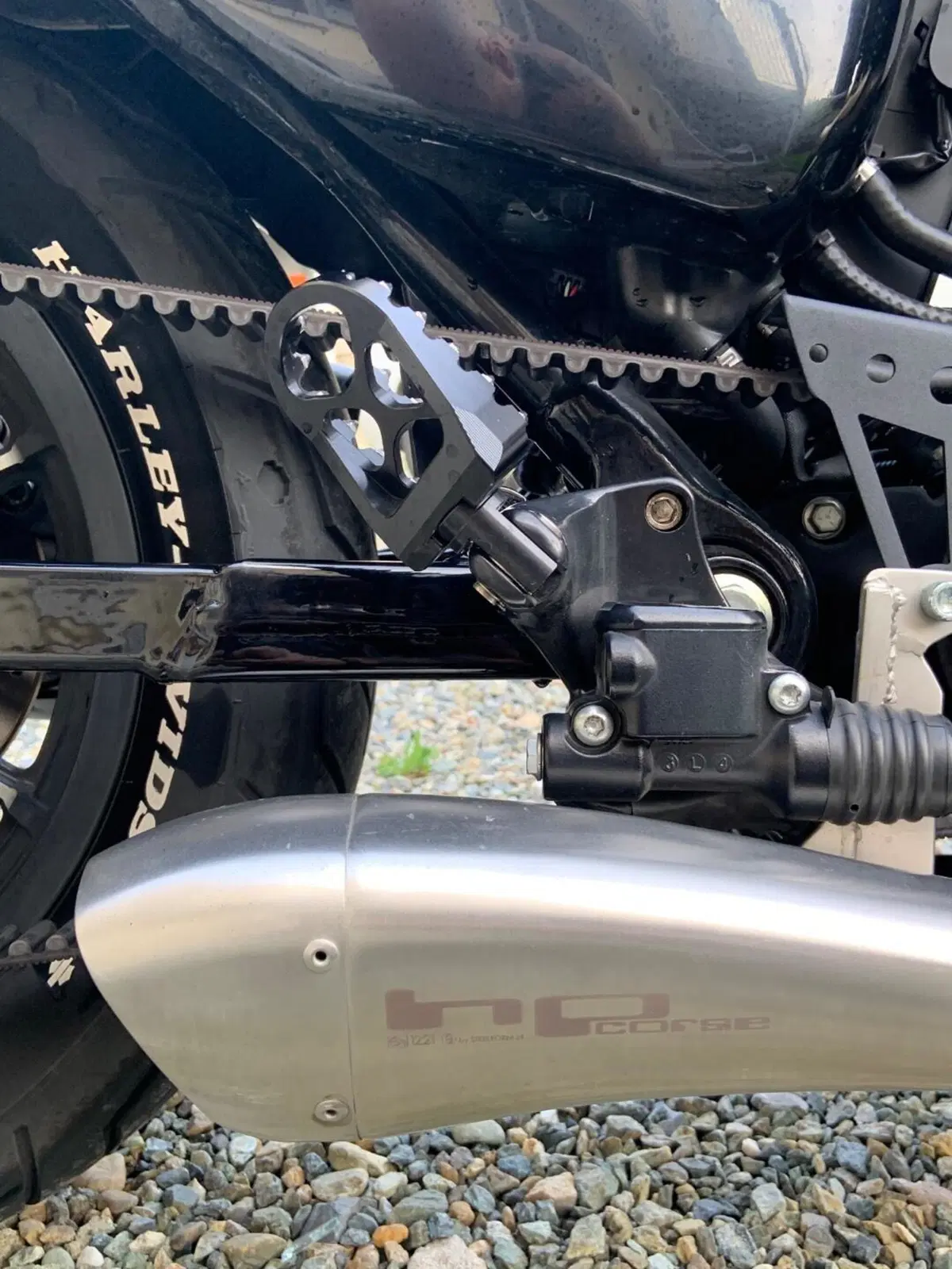 Harley-Davidson 883 Iron (2012 - 14) - XL 883N (4)