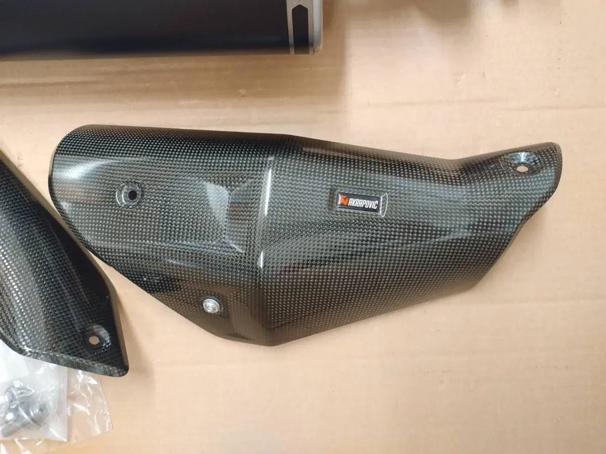 Scarico Akrapovic Africa Twin CRF 1100 (4)