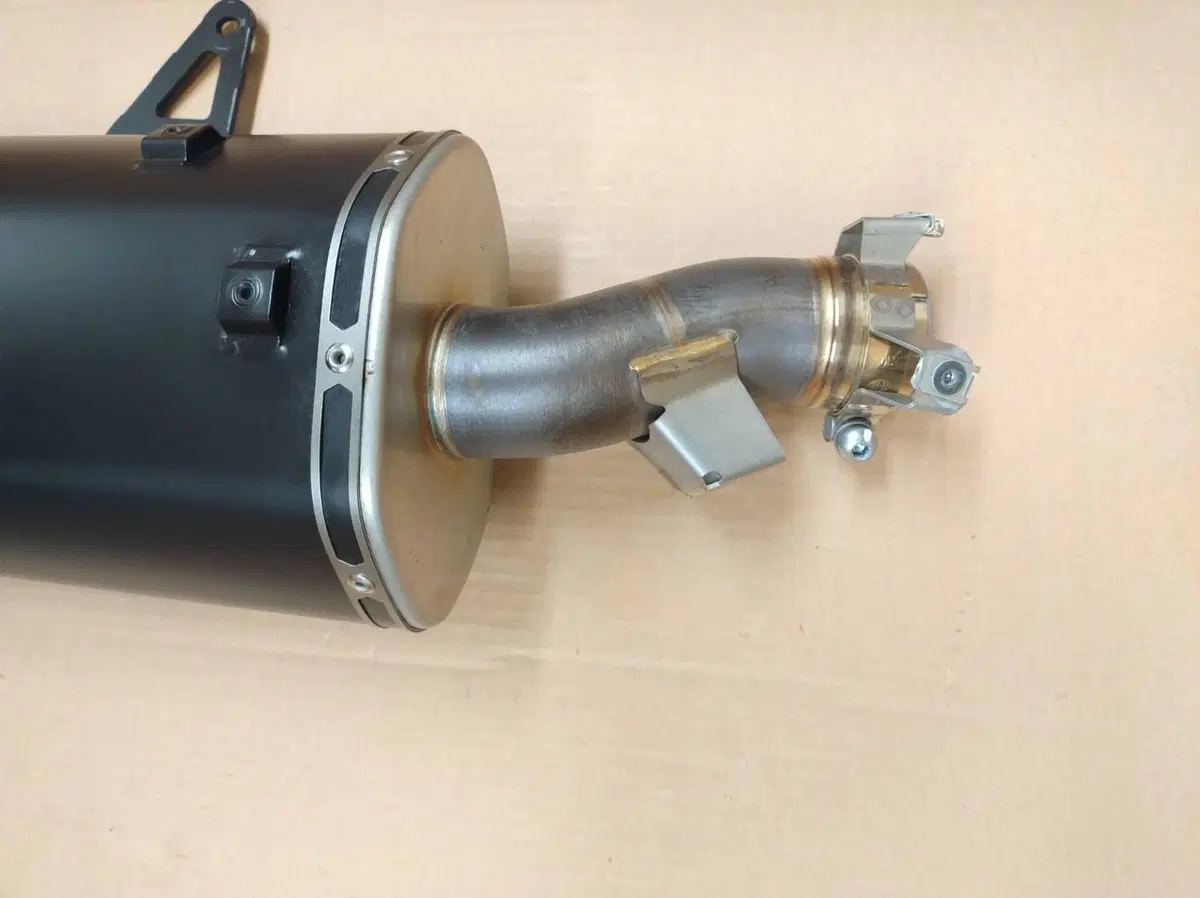 Scarico Akrapovic Africa Twin CRF 1100 (12)