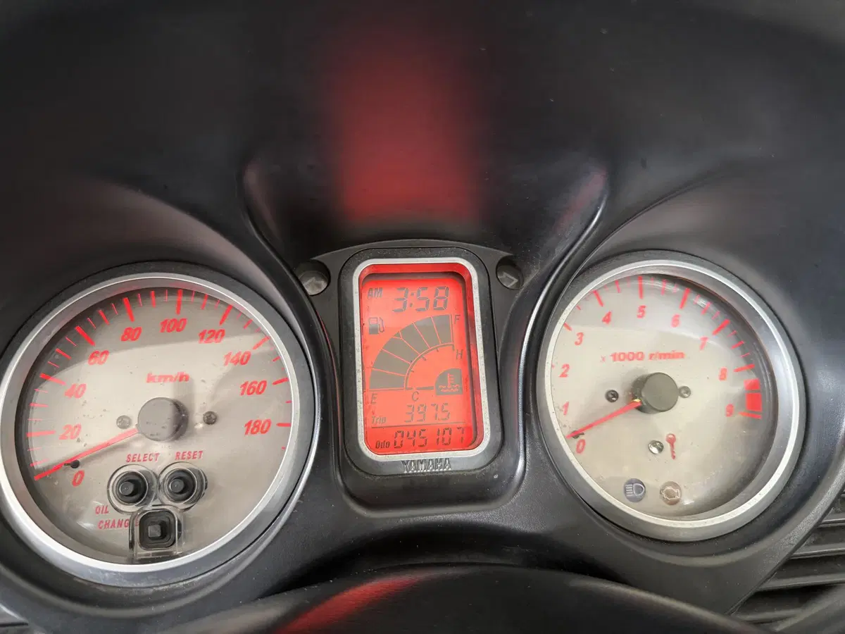 Yamaha T-Max 500 (2004 - 07) (18)