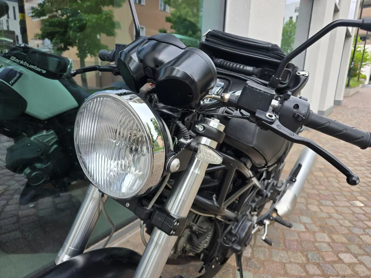Ducati Monster 695 (2006 - 08) (5)