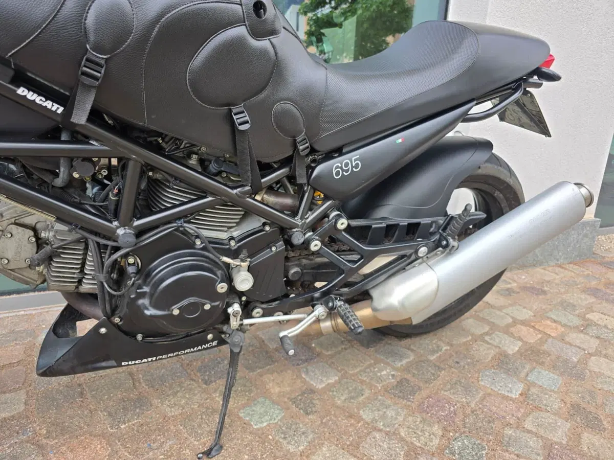 Ducati Monster 695 (2006 - 08) (6)