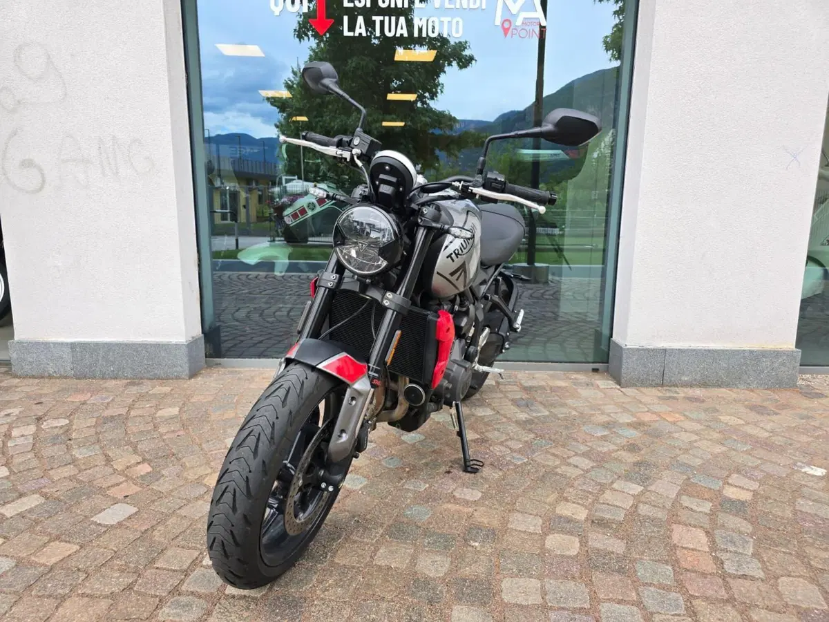 Triumph Trident 660 (2021 - 24) (3)
