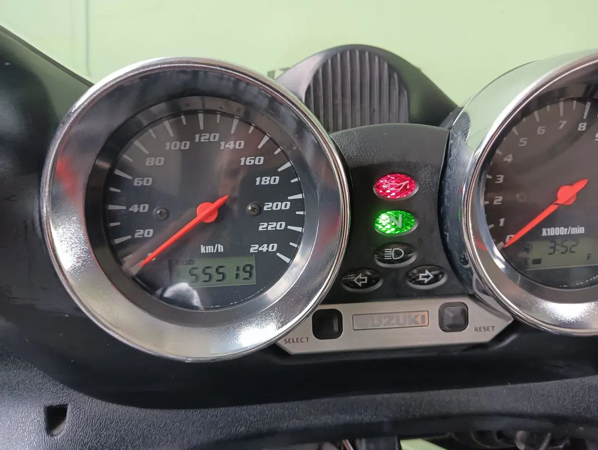 Suzuki GSF 600 Bandit S (2000 - 05) (4)