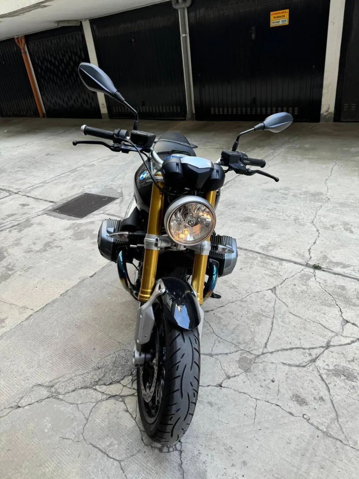 Bmw R nineT 1200 (2014 - 16) (2)