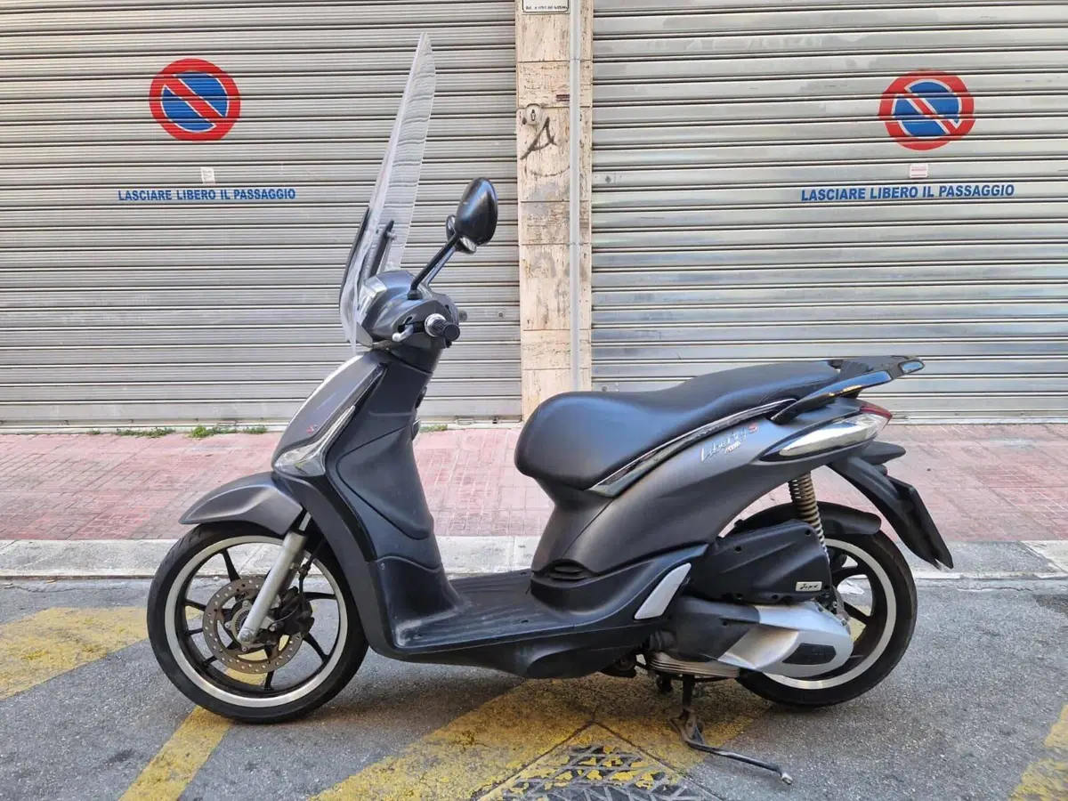 Piaggio Liberty 125 i-get ABS (2016) (3)