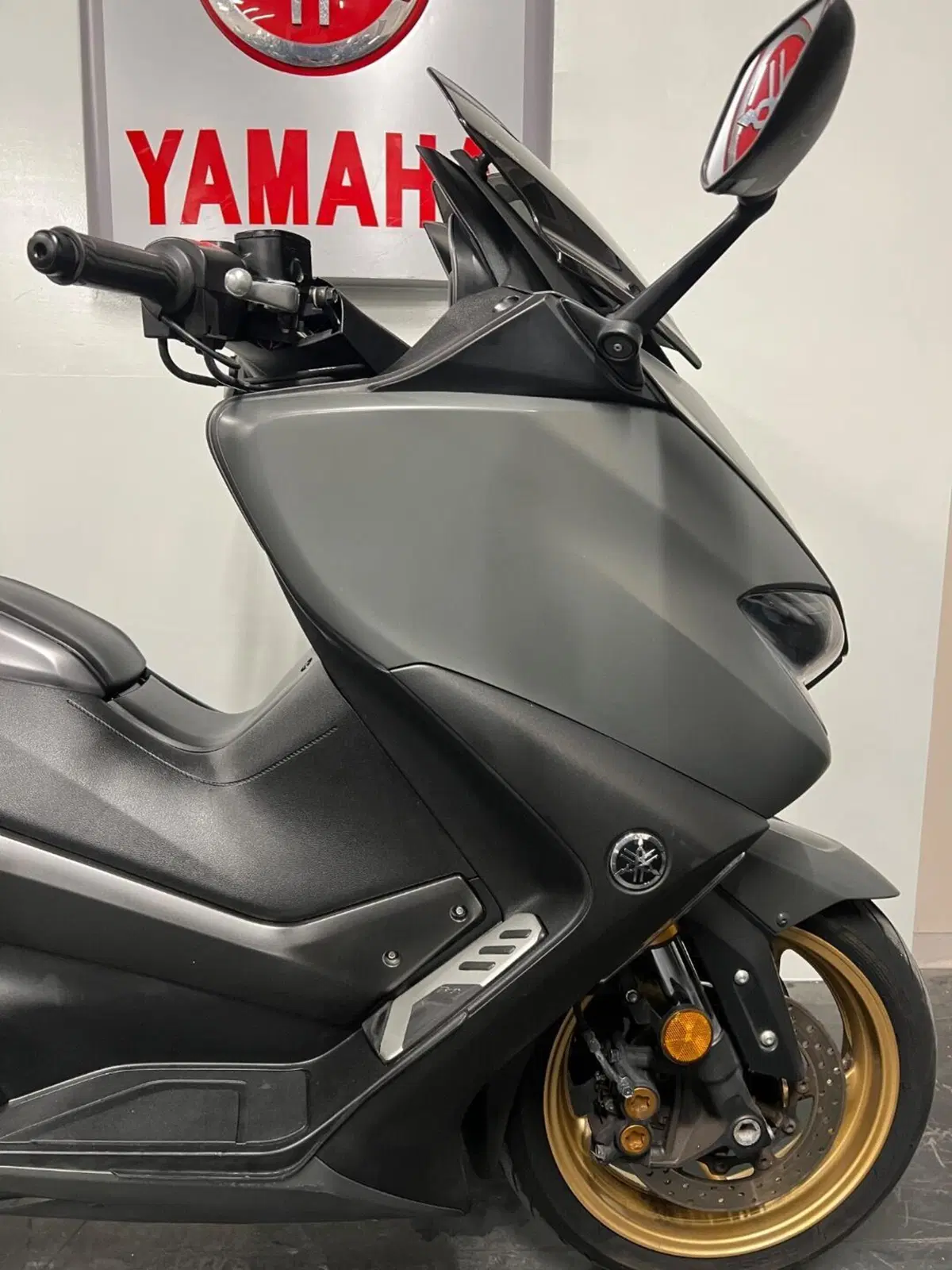 Yamaha T-Max 560 Tech Max (2020) (7)