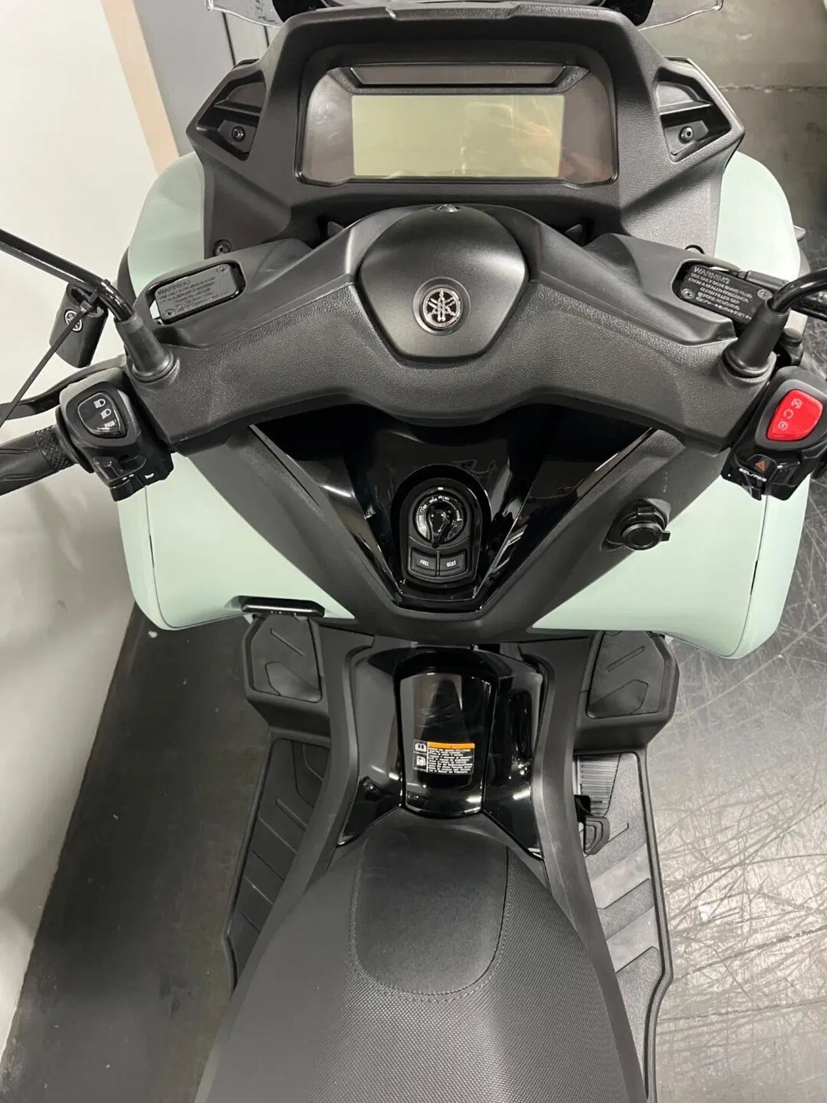 Yamaha Tricity 300 (2021 - 24) (8)