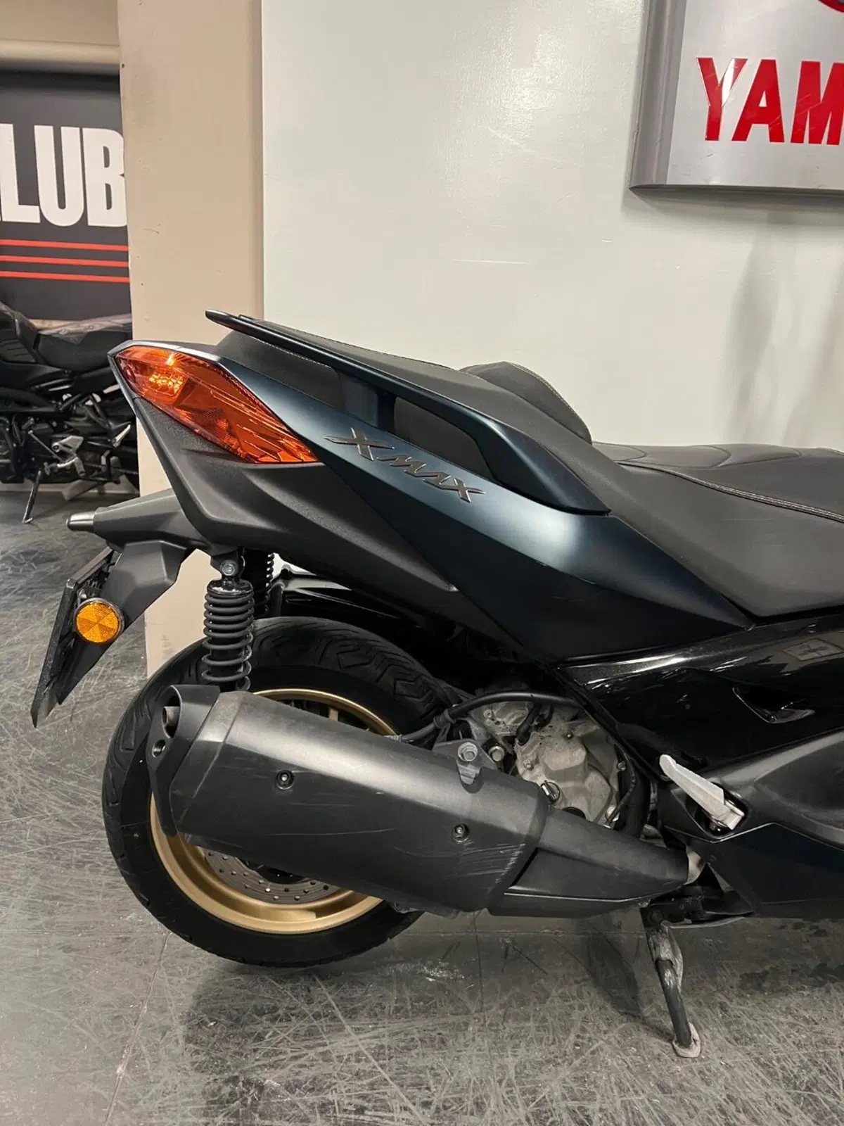 Yamaha X-Max 300 Tech Max (2021 - 24) (5)