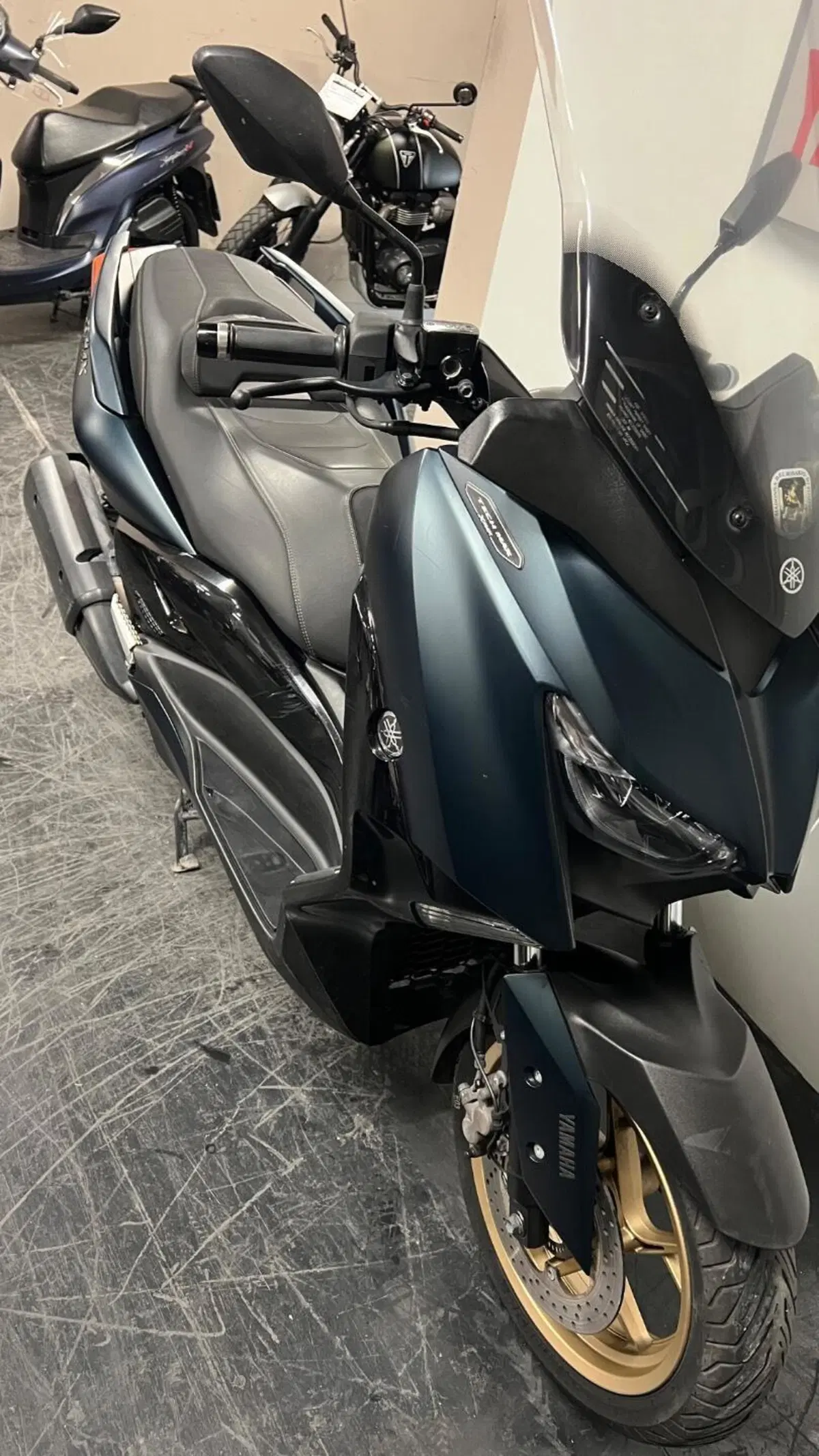 Yamaha X-Max 300 Tech Max (2021 - 24) (10)