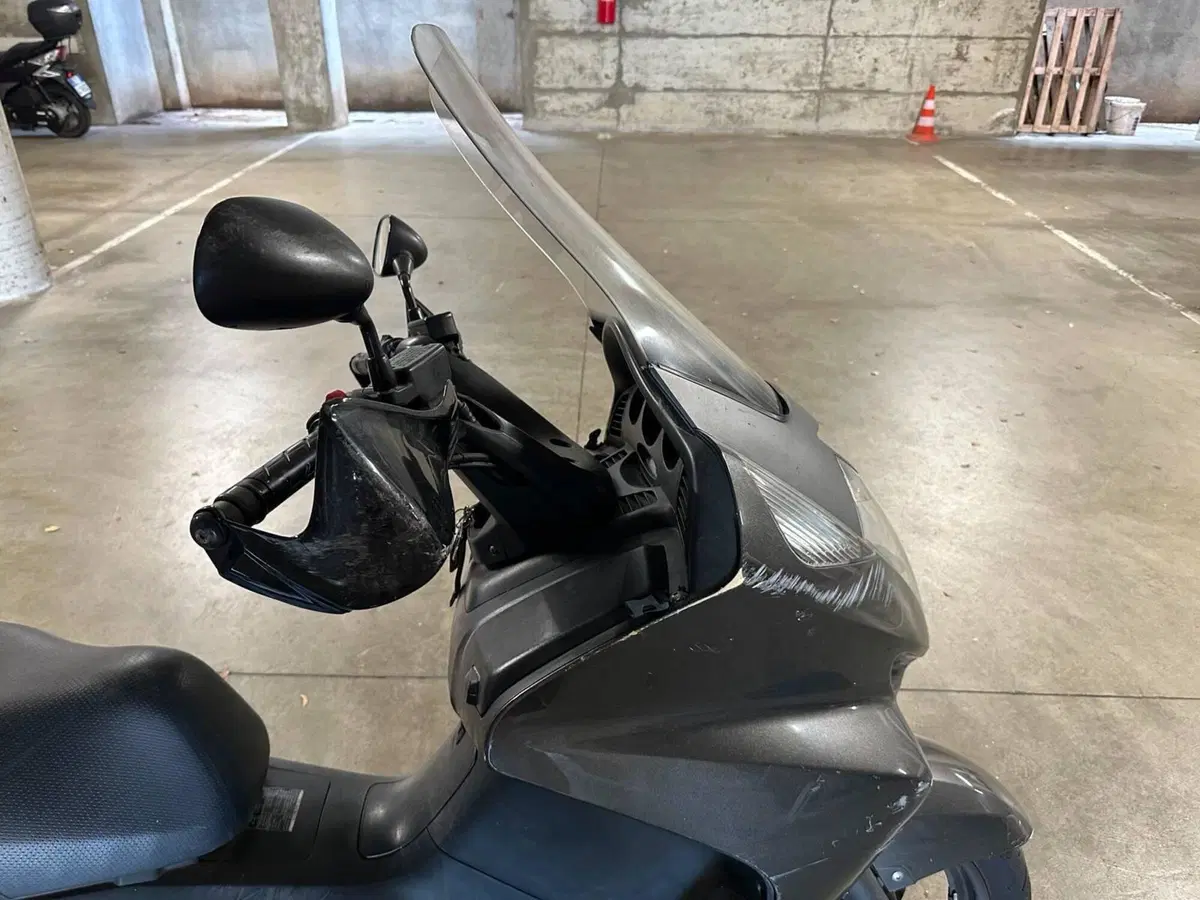 Honda SW-T 400 ABS (2008 - 16) (2)