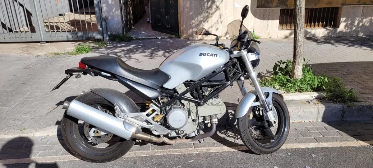 Ducati Monster 400 (2000 - 02)