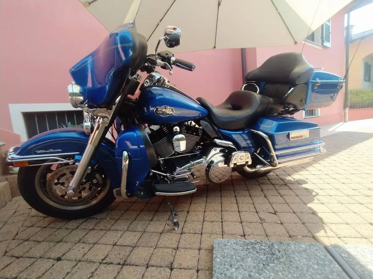 Harley-Davidson 1584 Electra Glide Ultra Classic (2008 - 13) - FLHTCU (5)