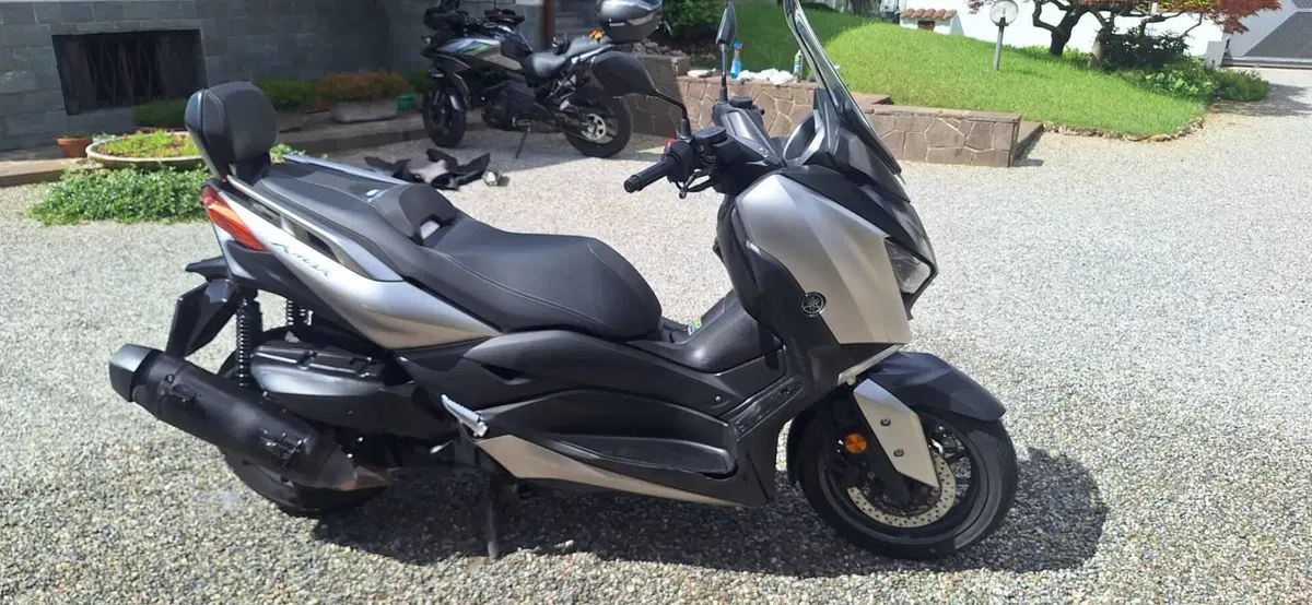Yamaha X-Max 400 ABS (2017 - 20) (3)