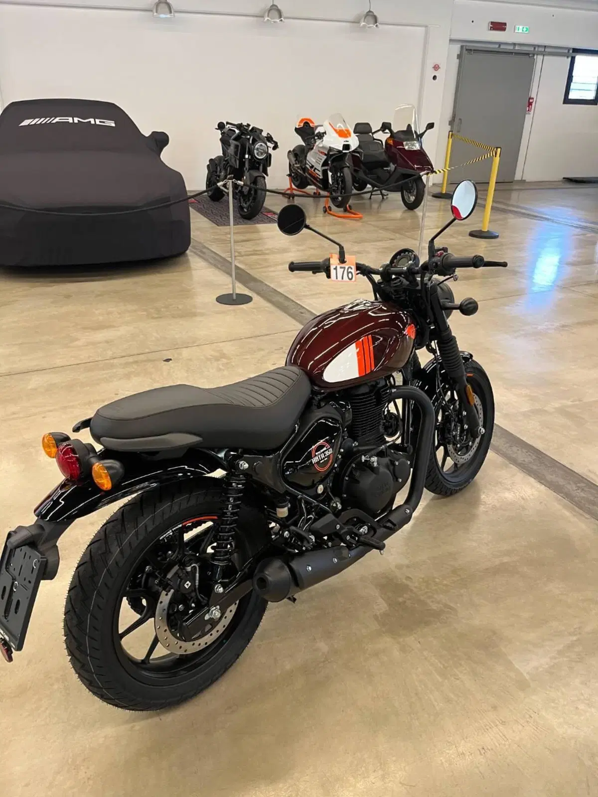 Royal Enfield HNTR 350 (2022 - 26) (3)