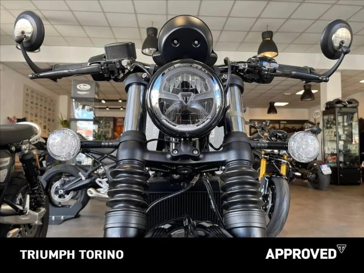 Triumph Bonneville Bobber 1200 (2021 - 25) (4)