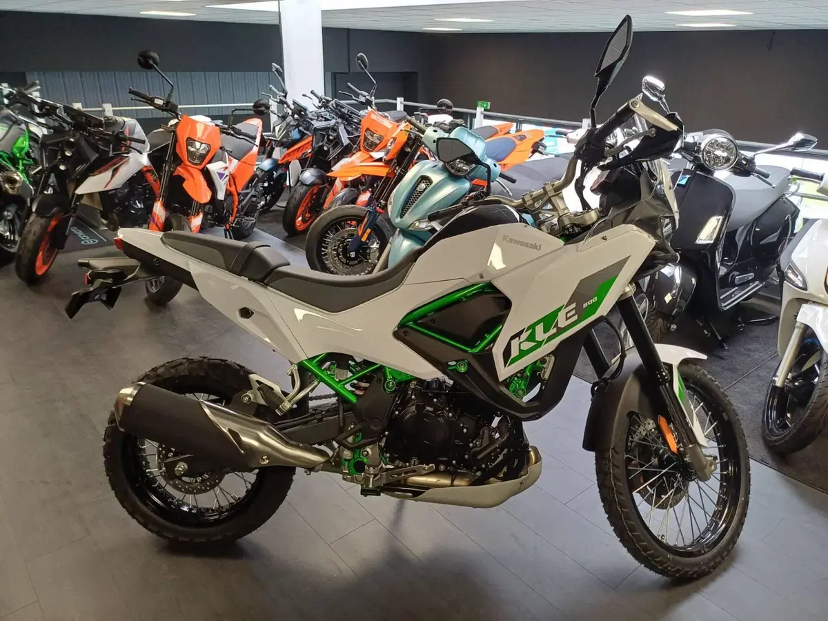 Kawasaki KLE 500 SE (2026) (4)