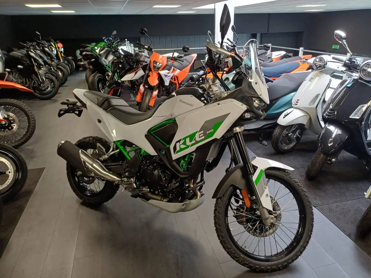 Kawasaki KLE 500 SE (2026) (5)