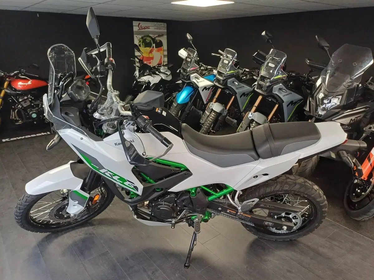 Kawasaki KLE 500 SE (2026) (2)