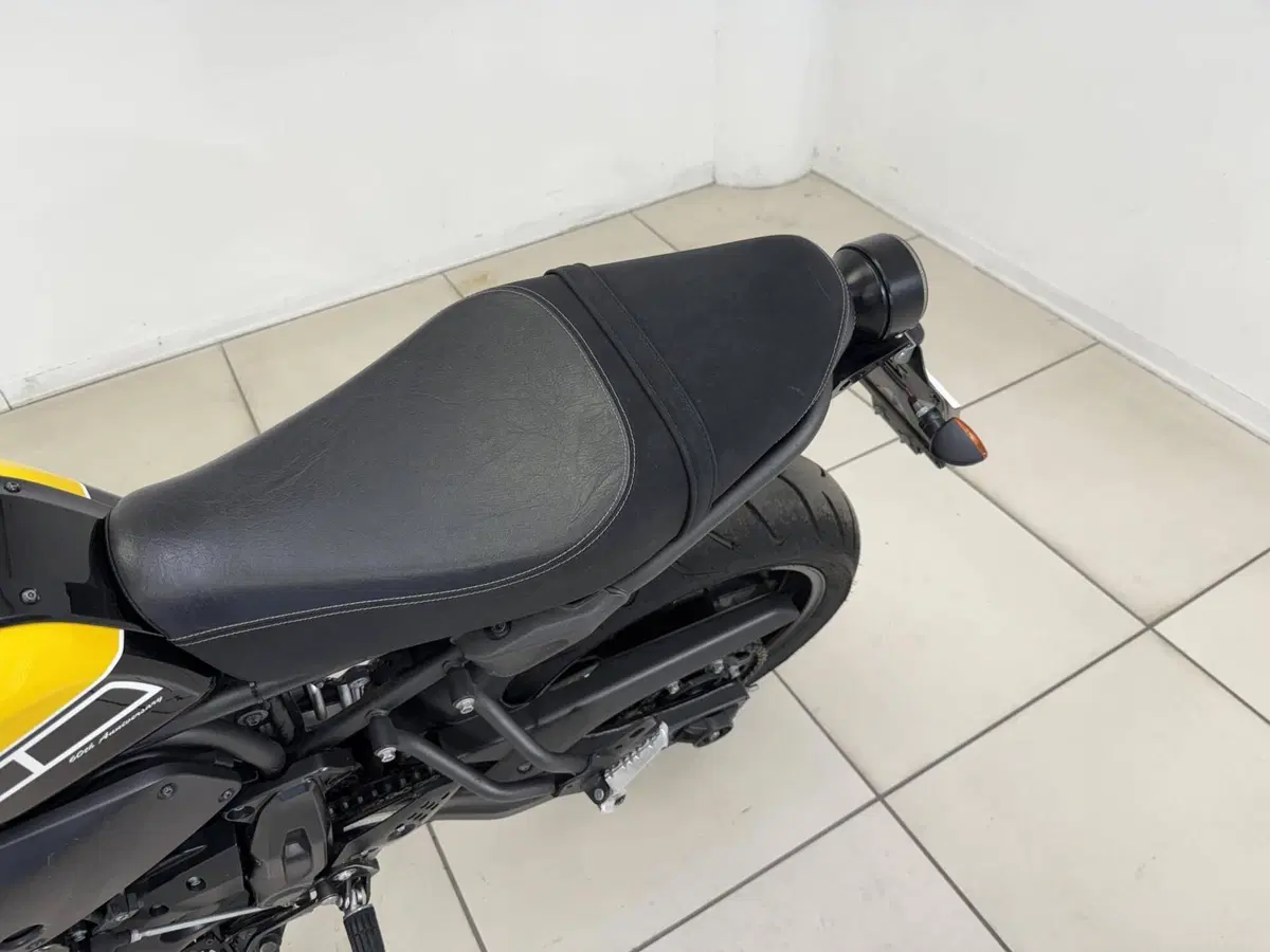 Yamaha XSR 700 ABS 60th Anniversary (2016 - 18) (9)