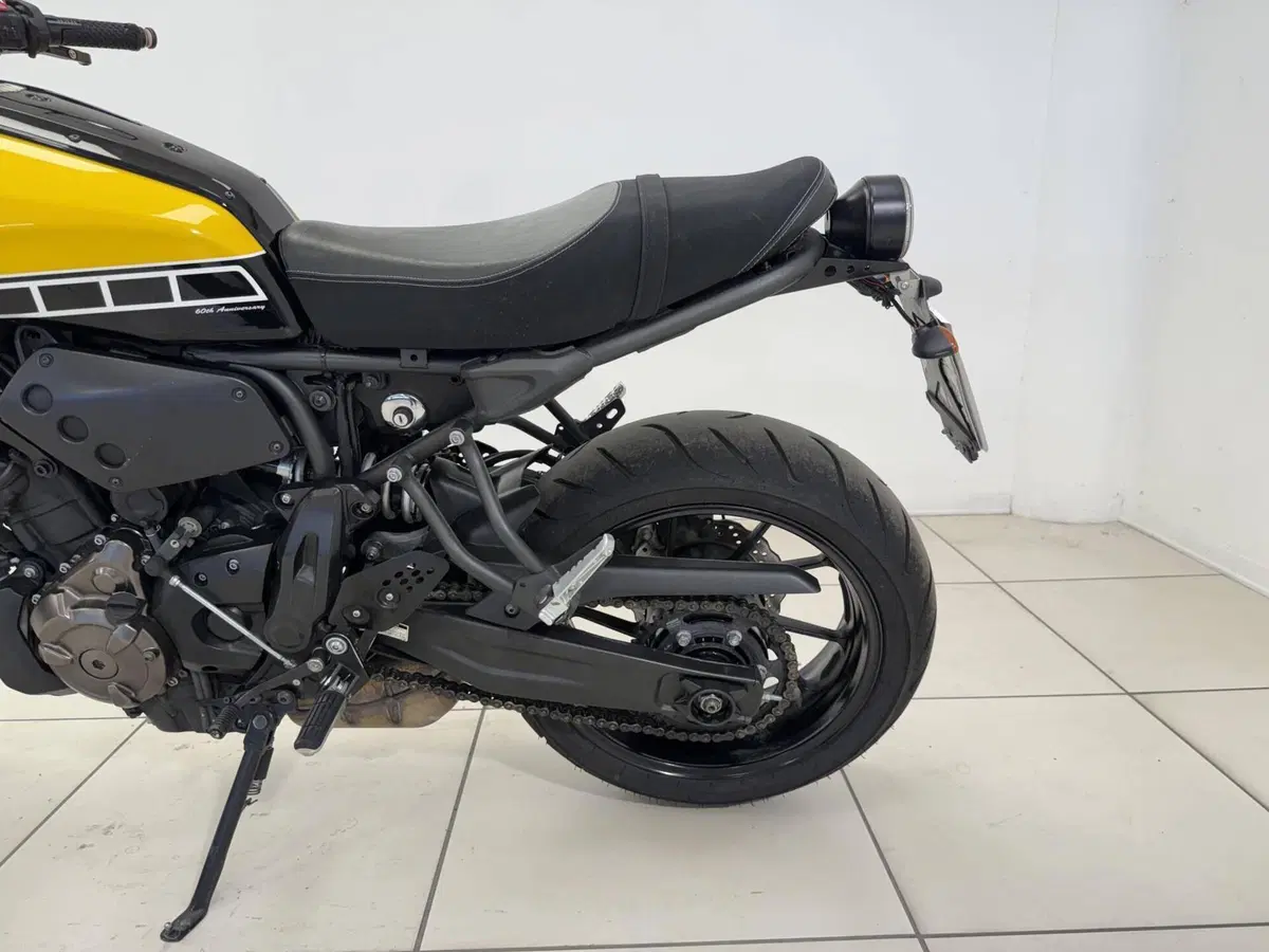 Yamaha XSR 700 ABS 60th Anniversary (2016 - 18) (14)