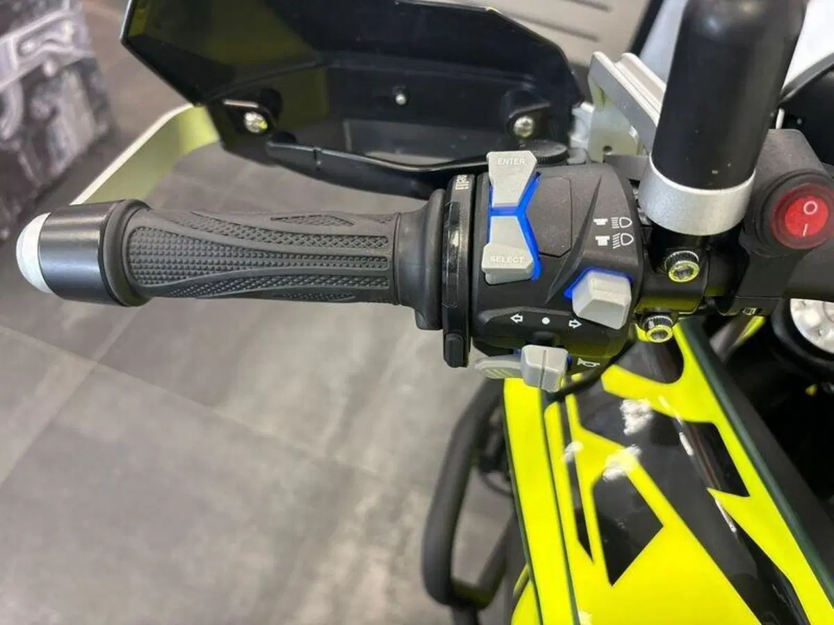 Benelli TRK 702X (2023 - 25) (5)