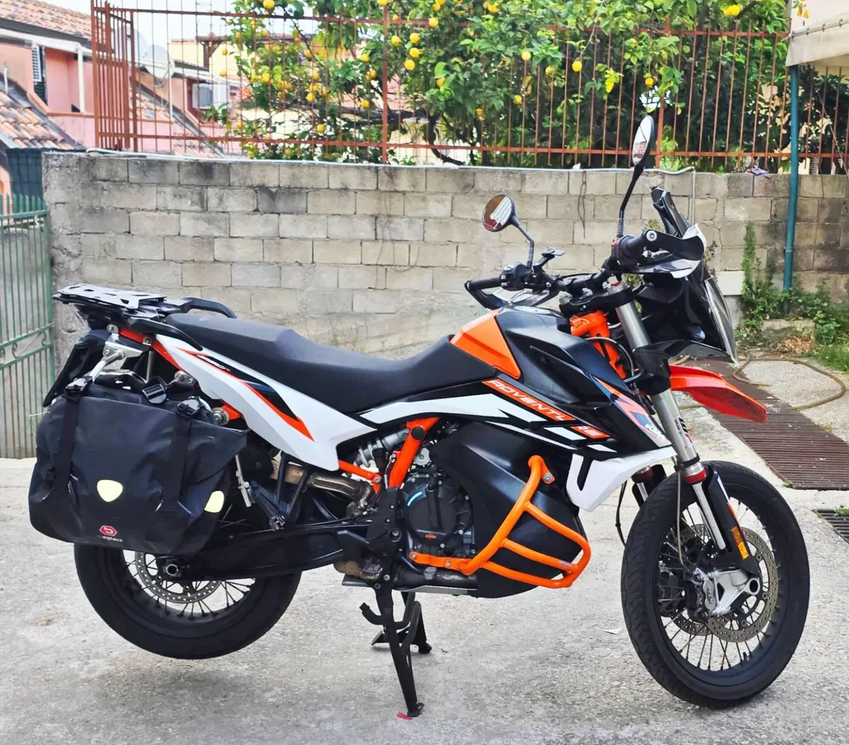 KTM 890 Adventure R (2022) (2)