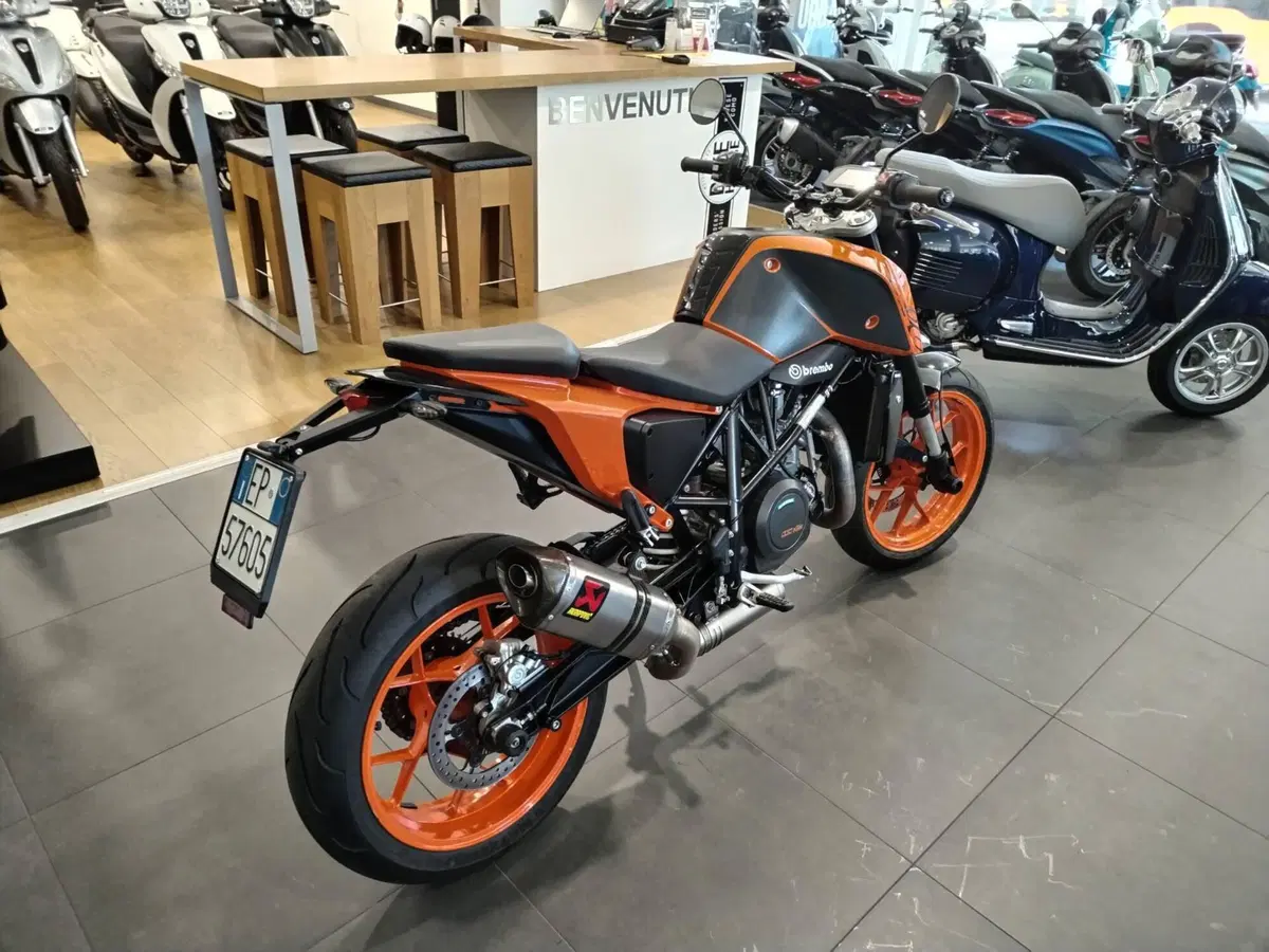 KTM 690 Duke (2016 - 19) (5)